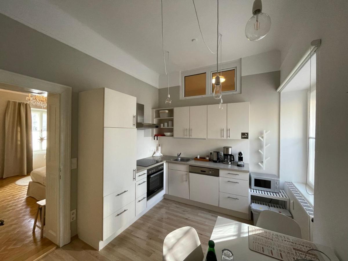 White Flat By Grazrentals With Cool Location & Free Parking Exteriér fotografie