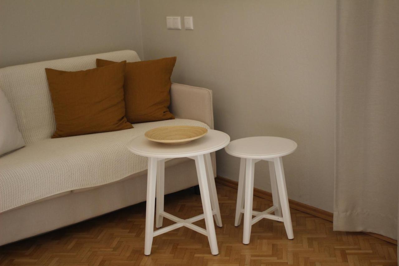 White Flat By Grazrentals With Cool Location & Free Parking Exteriér fotografie