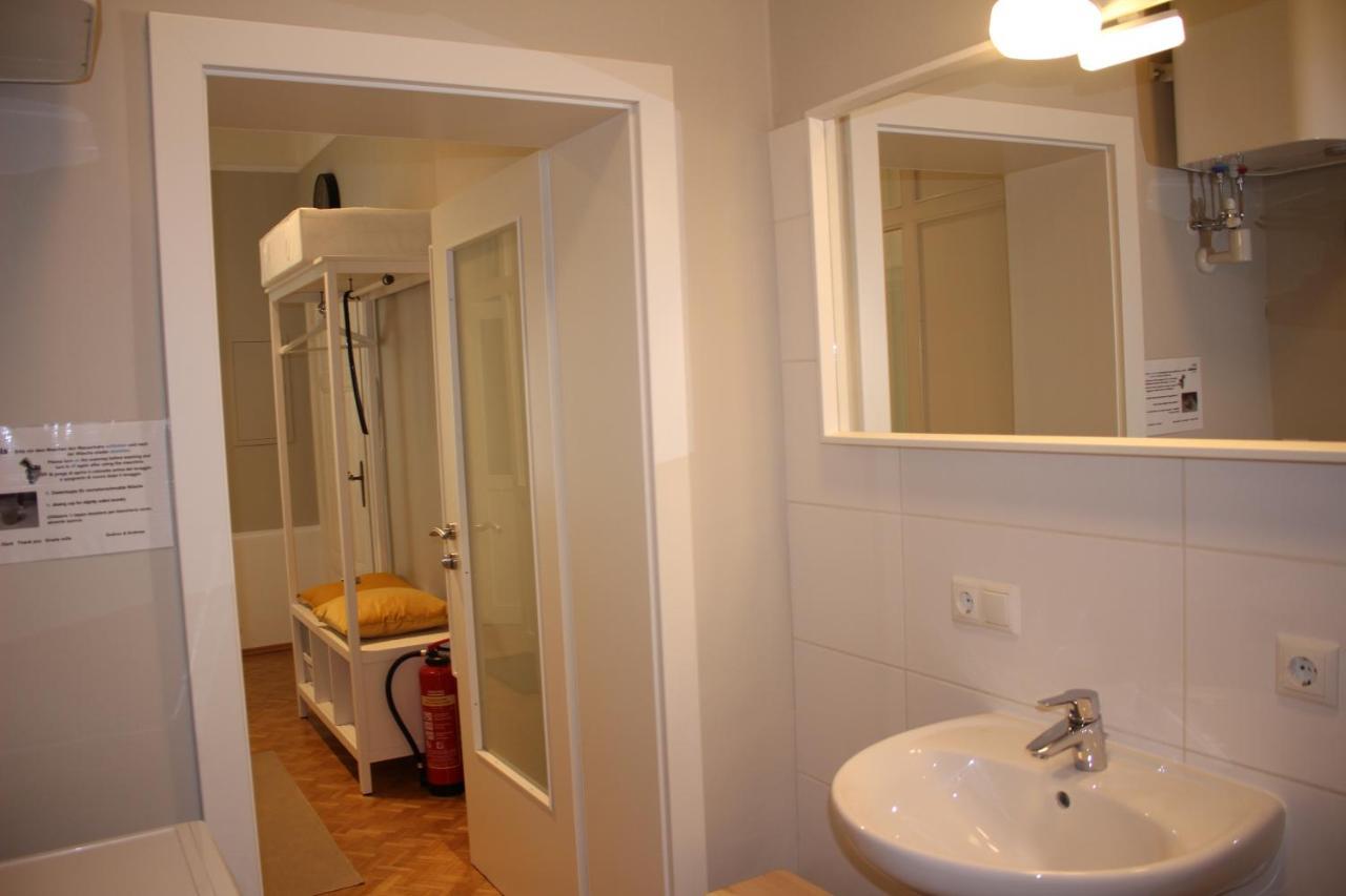 White Flat By Grazrentals With Cool Location & Free Parking Exteriér fotografie