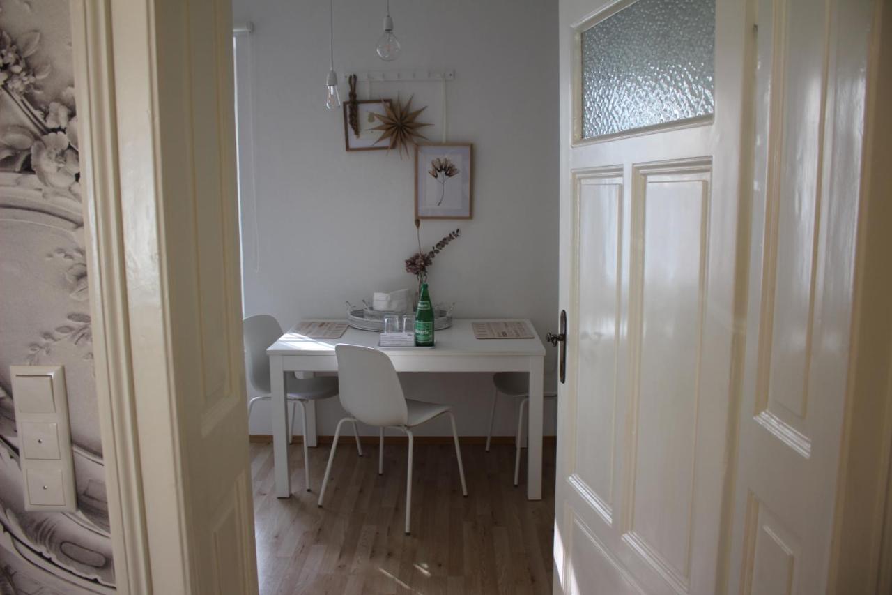 White Flat By Grazrentals With Cool Location & Free Parking Exteriér fotografie